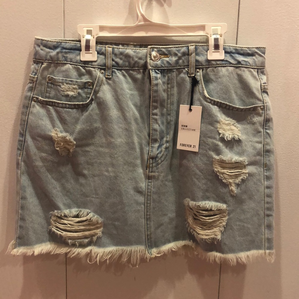 size 29 light wash jean skirt